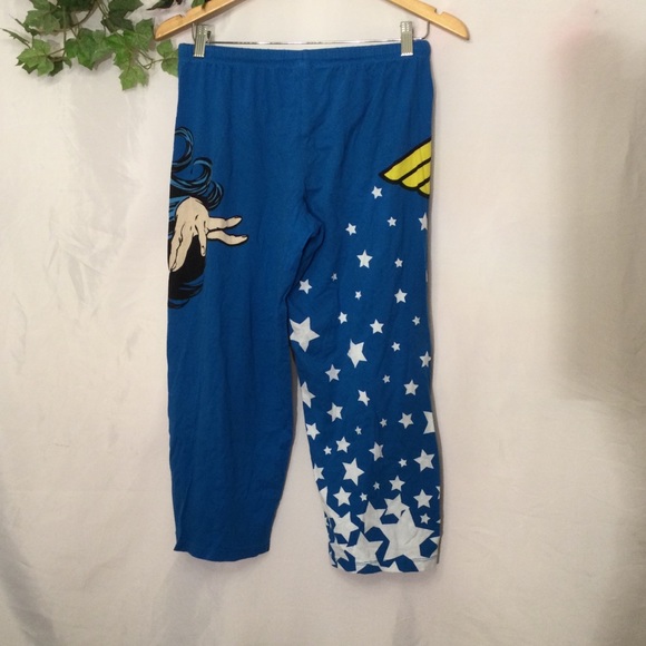 Wonder Woman sleep/lounging set S 4/6 - Picture 6 of 10